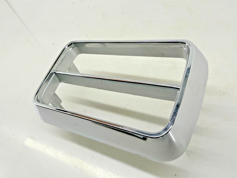 NOS 1974 - 1978 Ford Mustang RH Parking Lamp Door Bezel D4ZB-13236-AA C60-40