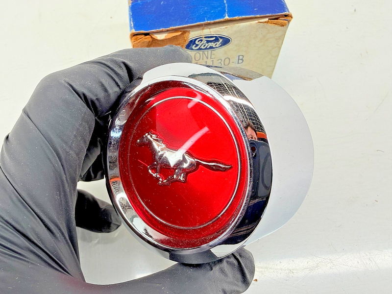 NOS OEM Mustang II Mach 1 Cobra II Chrome SS Wheel Center Cap D5ZZ-1130-B C56-31