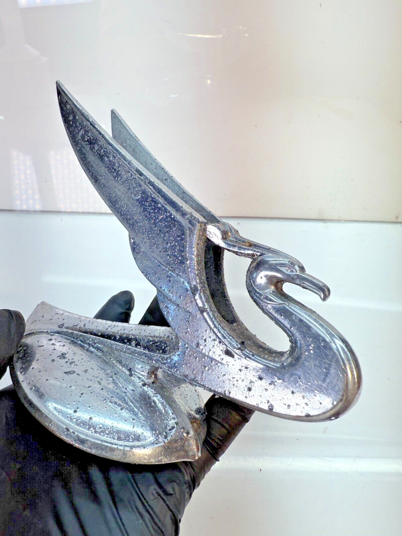 Vintage RARE OEM 1934 Chevrolet Phoenix Eagle Emblem Radiator Cap 34 C23-47