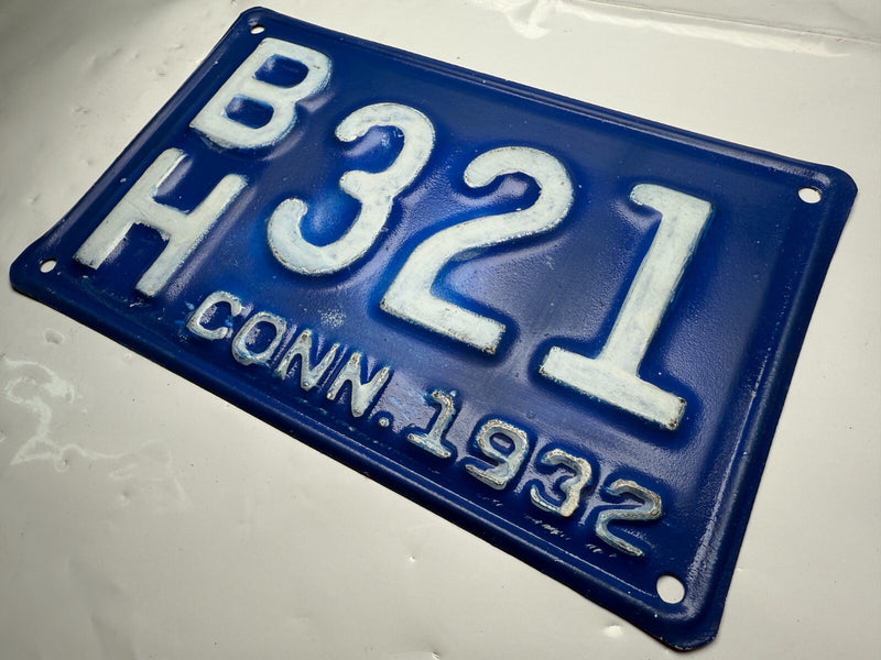 Original 1932 Connecticut License Plate BH 321 YOM DMV Ford Chevy Dodge