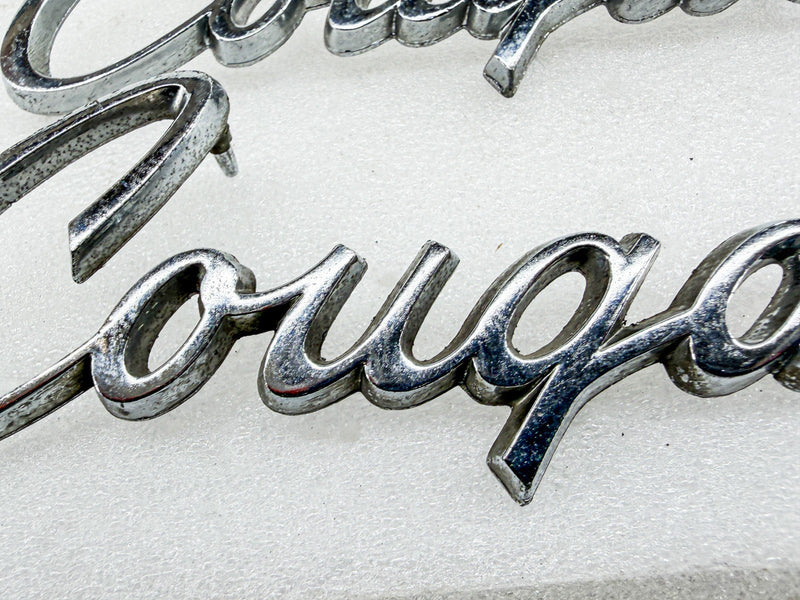 OEM 1971 1972 1973 MERCURY COUGAR SCRIPT EMBLEM PAIR D1WB-16098-AA E10-81