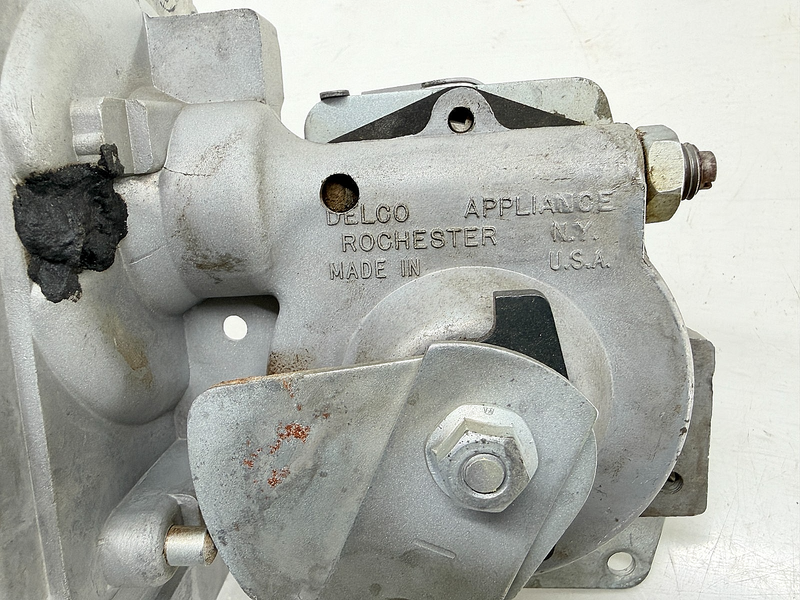 NOS DELCO 1958 1959 Chevy / Truck Car Electric 2 Speed Wiper Motor 5044306 C68-1