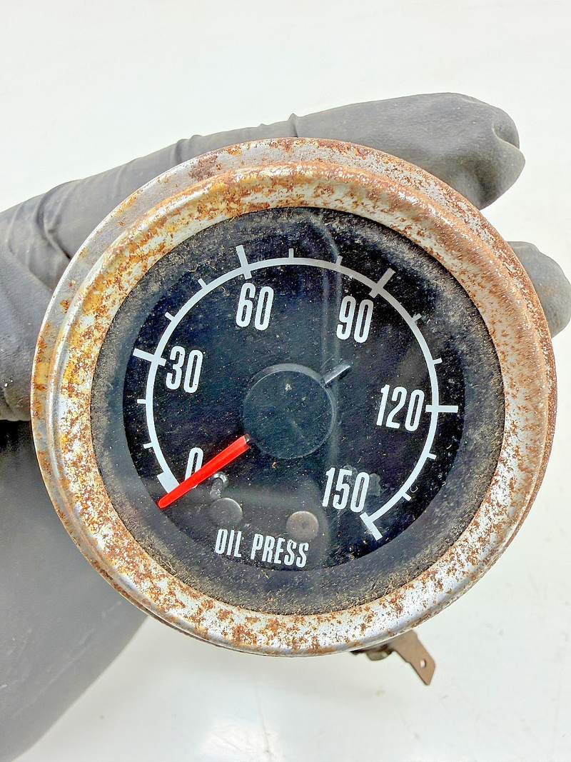 Vintage Oil Pressure Gauge 150 PSI Electric w Sender 1970s Diesel Truck C39-46