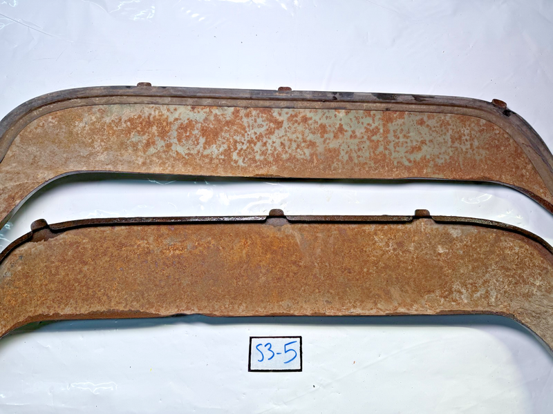 Vintage 1960s - 1970s Car Truck Fender Skirts Unknown Model S3-5