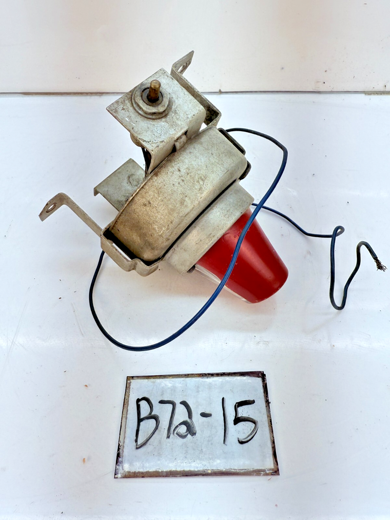 Vintage 1950's Chevy Bel Air  Under Hood Trunk Emergency Trouble Light B72-15