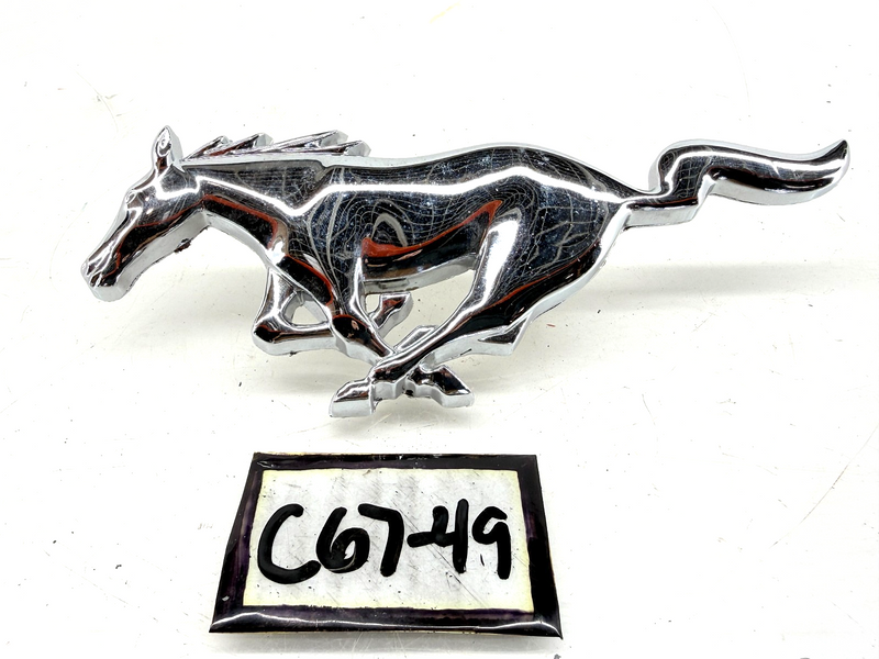 NOS 1971 - 1973 FORD MUSTANG GRILL EMBLEM D1ZB-8216-A C67-49
