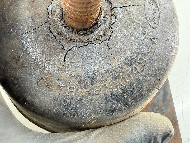 OEM 1963 - 1969 FORD TRUCK BODY BOLT INSULATOR ABSORBER C4TB-8100149-A B78-49