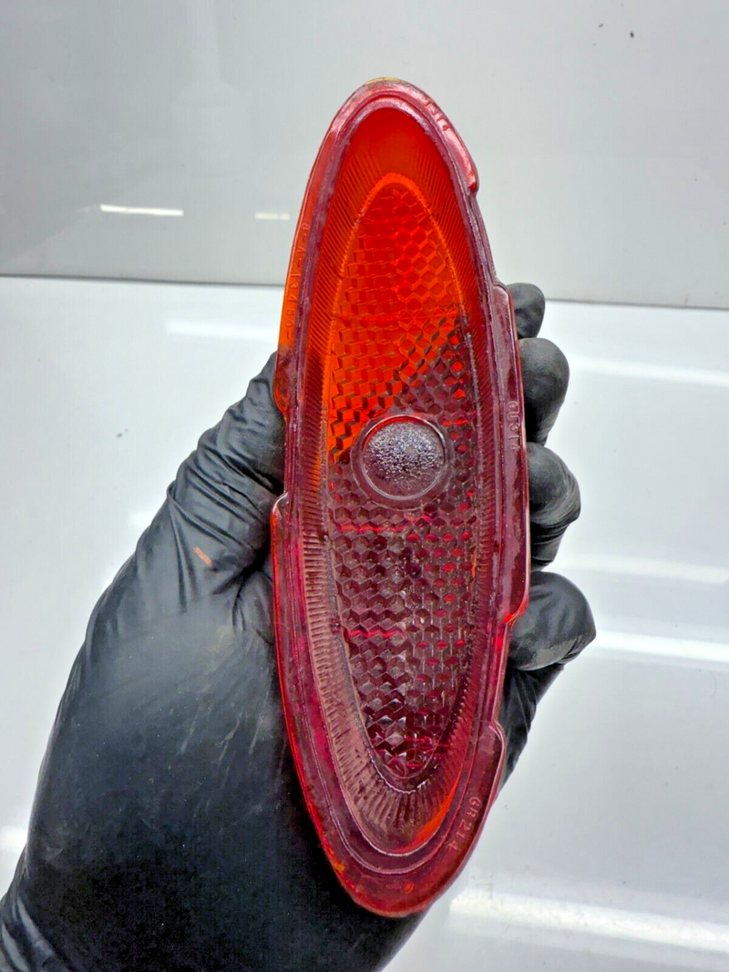 OEM 1940 - 1950 Ford Glass Tail Light Lens Glo-Brite / Stimsonite 214-314 C22-28