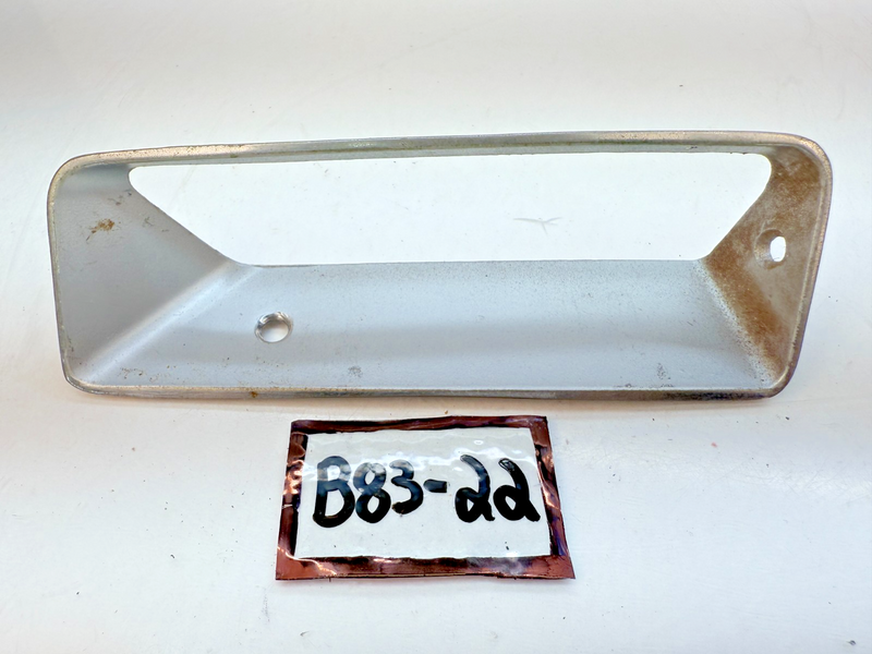 OEM 1968 1969 Corvette LH Side Fender Louver GM 39452487 Drivers Side B83-22