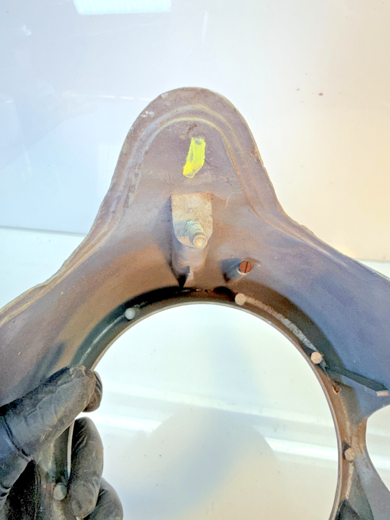 OEM 1959 1960 Chevy Impala Speedometer Dash Gauge Housing Bezel 1586360 B44-1