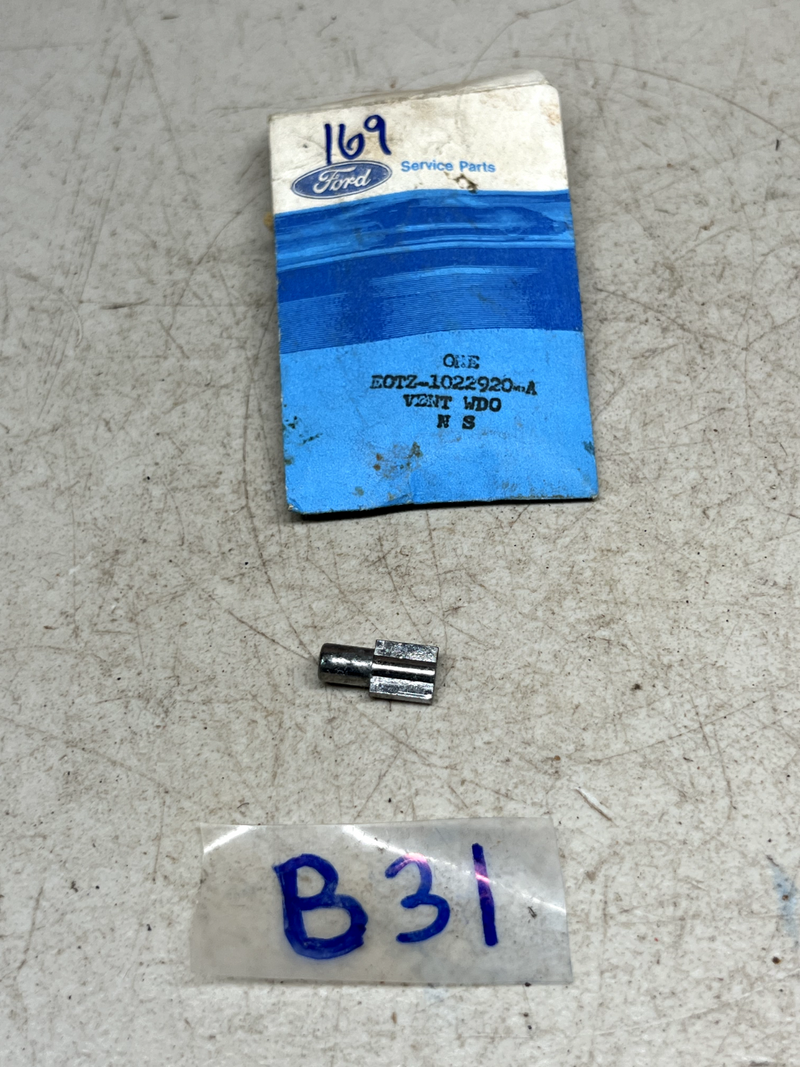 NOS 1980-1996 FORD F150 F250 F350 BRONCO VENT WINDOW HANDLE KNOB BUTTON B31-169