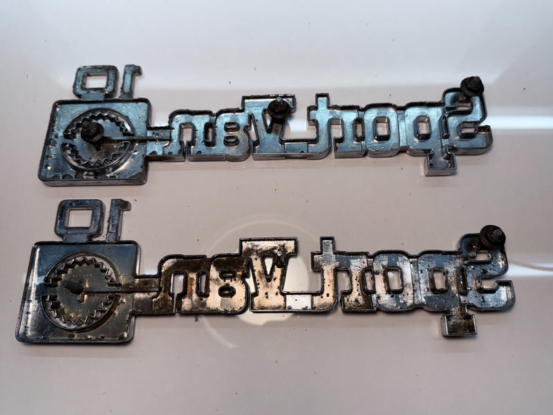 OEM 70s - 80s CHEVY Truck Sport Van 10 Emblem Badge 363583 Metal Chrome B32-72