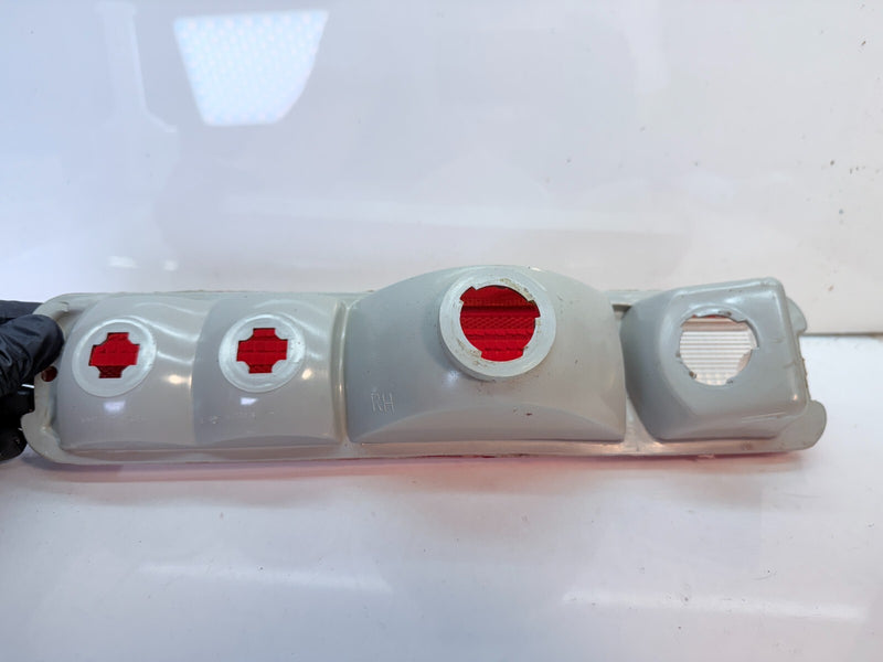 OEM GM 1979 - 1987 El Camino RH Tail Brake Light 5970812 B14-15