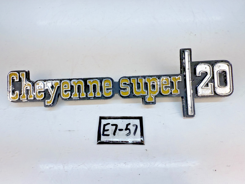 OEM 1973 1974 1975 1976 Chevy "Cheyenne Super 20" Fender Emblem 6273133 E7-57