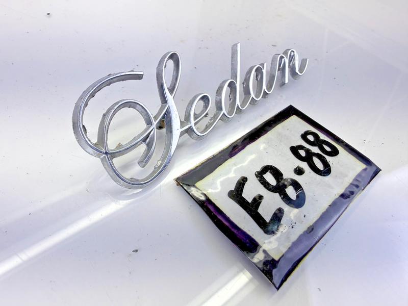 OEM 1976 - 1984 Cadillac Deville Sedan Rear Quarter Panel Emblem 9691394 E8-88