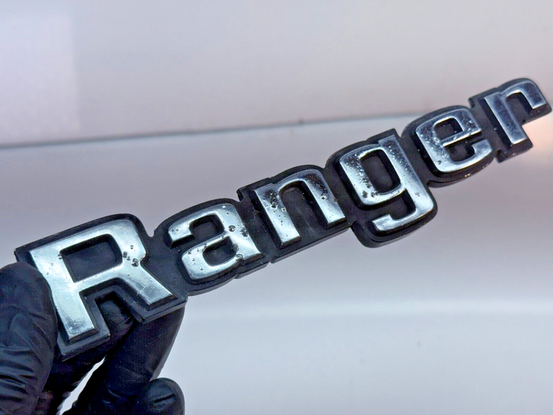 OEM Ford F100 Truck Ranger Emblem 1973 - 1979 D4TB-9925632 F250 F350 B32-159