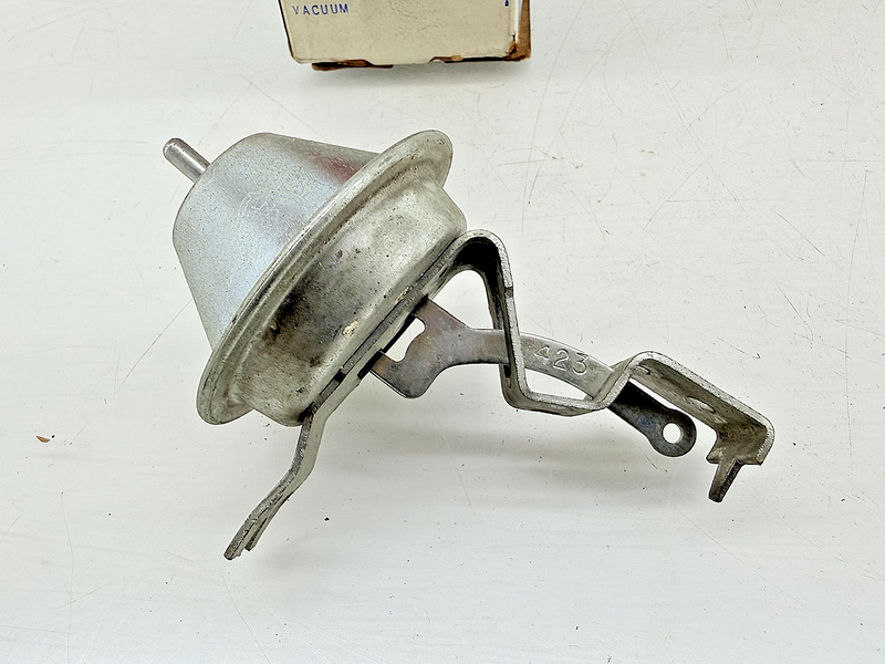 NOS 1973 – 1978 Chevy Truck Ignition Distributor Vacuum Control 1973423 C77-17