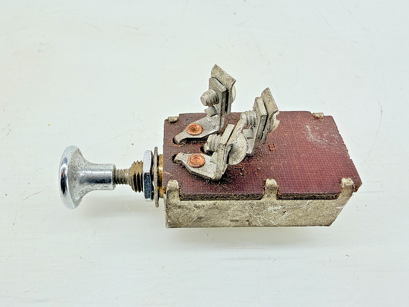 Vintage Push-Pull Switch Chrome Knob 1930s 1940s Ford C67-177