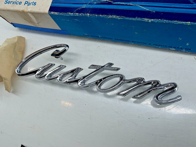 NOS 1969 1970 FORD F100 F250 F350 GALAXIE CUSTOM EMBLEM C9AB-62291B62-C C56-16