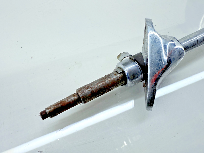 VINTAGE UNITY MODEL S6 SPOTLIGHT SEARCH LIGHT CAR TRUCK LIGHT Chrome Rod C28-30