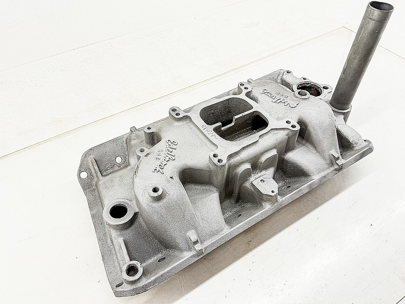 Edelbrock R4B Jeep AMC 304 360 390 401 1966 - 69 V8 Aluminum Intake Manifold M-8