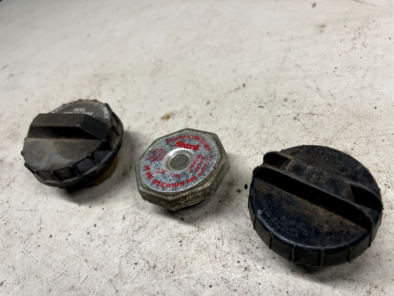 For 1975-1986 Chevrolet K10 Gas & Radiator Cap *LOT* 76 77 78 B19 B20