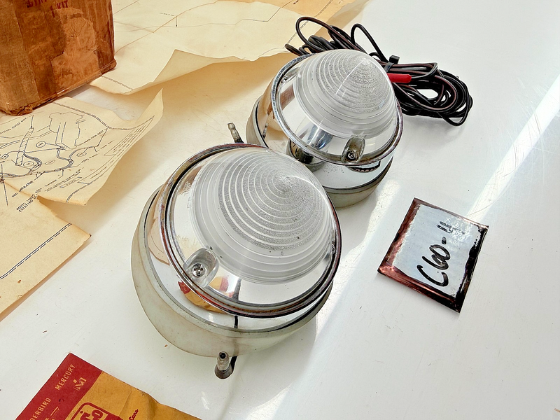 NOS 1960 1961 FORD MERCURY COMET PAIR BACKUP LIGHT ASSEMBLY C1KF-15499-D C60-4