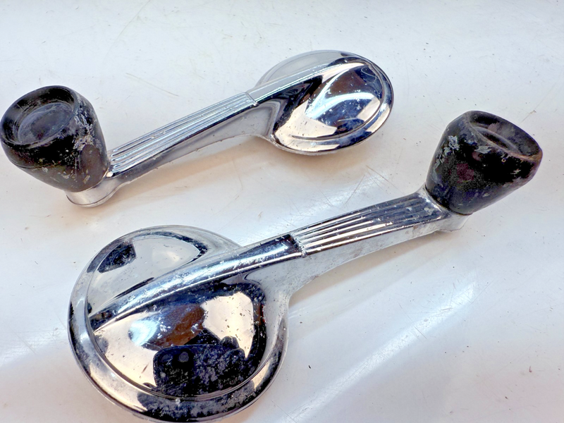 1949 - 1962 Chevy Corvette Bel Air Impala PAIR Door Window Crank Handle B79-42