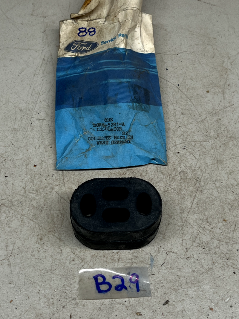 NOS FORD D8RZ-5281-A INSULATOR NEW GENUINE B29-88