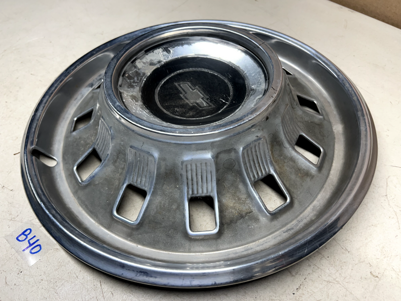 1967 Chevrolet 14" HUBCAP Wheel Cover Biscayne IMPALA CAPRICE 67 B40-7