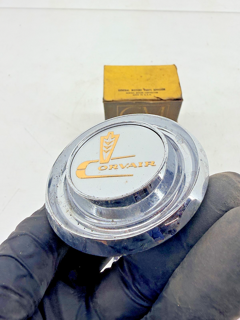 NOS 1960 - 1964 Chevrolet Corvair Steering Wheel Horn Button Cap 765913 C71-13