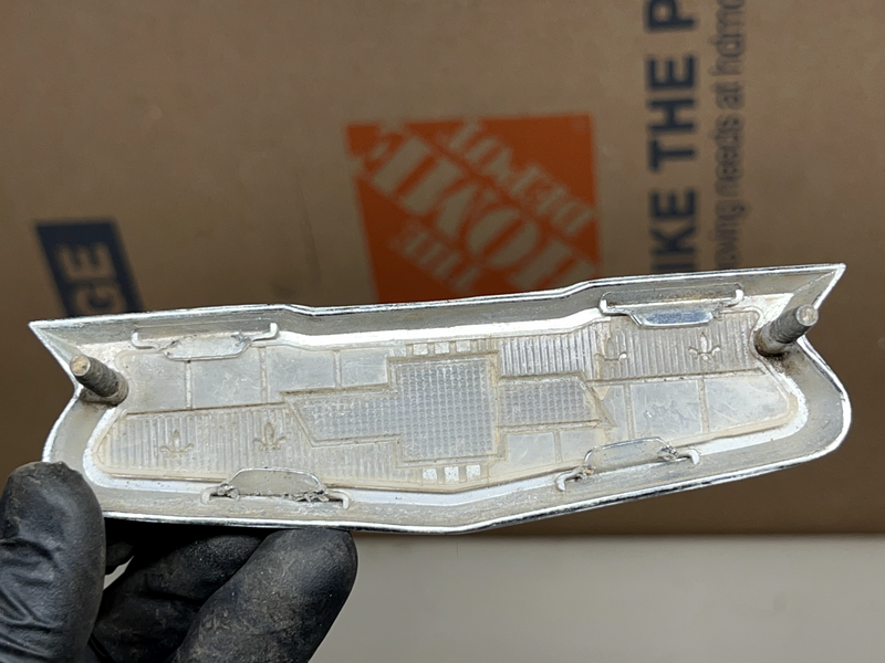 OEM 1960 Chevrolet Impala Chrome Trunk Emblem Trim V8 60 B24-2