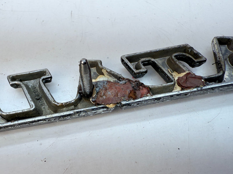 OEM GM 1971 - 1974 PONTIAC CATALINA FENDER EMBLEM GM 483920 1972 1973 E5-12