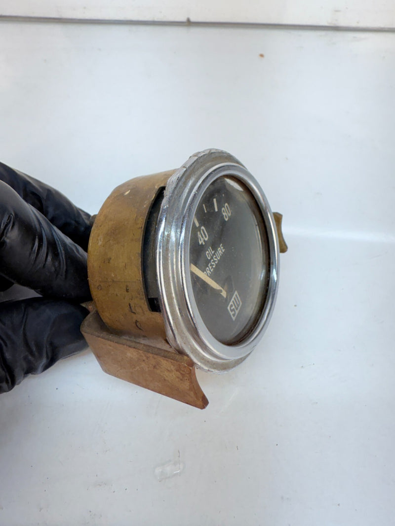 Vintage Stewart Warner 80 lbs Oil Pressure Gauge Large Logo Brass Case B61-16