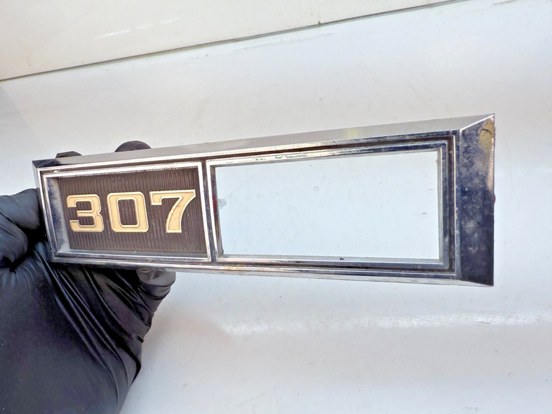 1968 1969 Chevy Impala 307 Emblem Chevrolet Fog Light Frame 3920873 E6-31