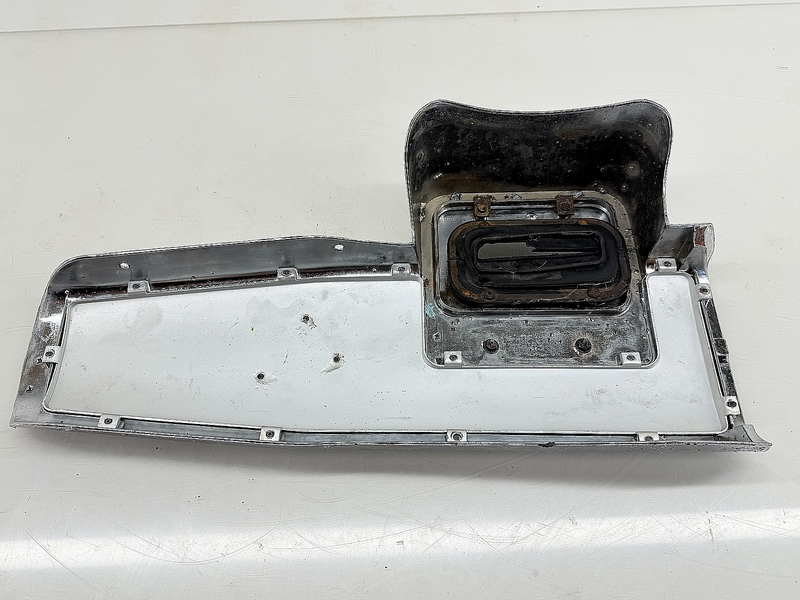 Vintage 1963 Chevy Impala SS Automatic Center SHIFTER Console Chrome 3827422 C36