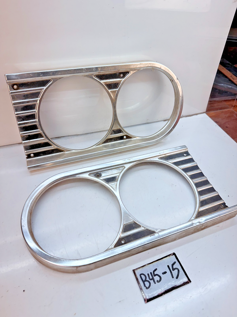 OEM 1964 CHEVROLET Chevelle El Camino Pair Headlight Trim Bezels B45-15