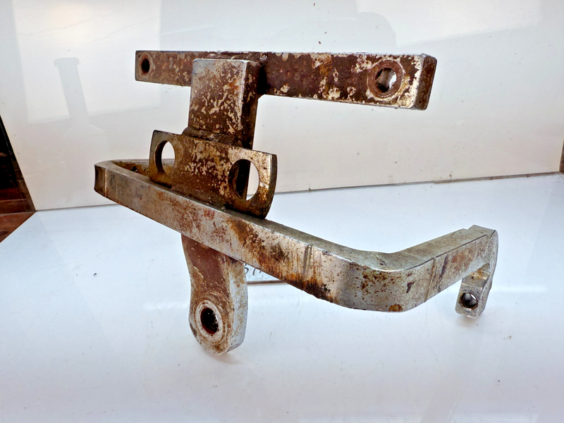 GM Accessory Chevrolet 1961 Chevy Passenger 2 & 4 Door Tow Trailer Hitch B71-13