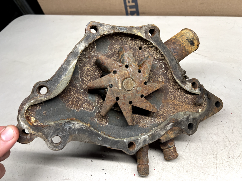 Vintage Water Pump 2402794 for 1957-1969 Dodge Plymouth 318 324 340 Engine B20