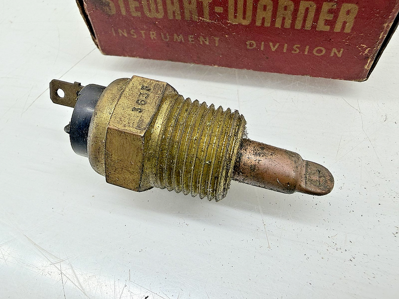 NOS STEWART WARNER TEMPERATURE WARNING SWITCH BRASS SW BOX D-363-F C76-124