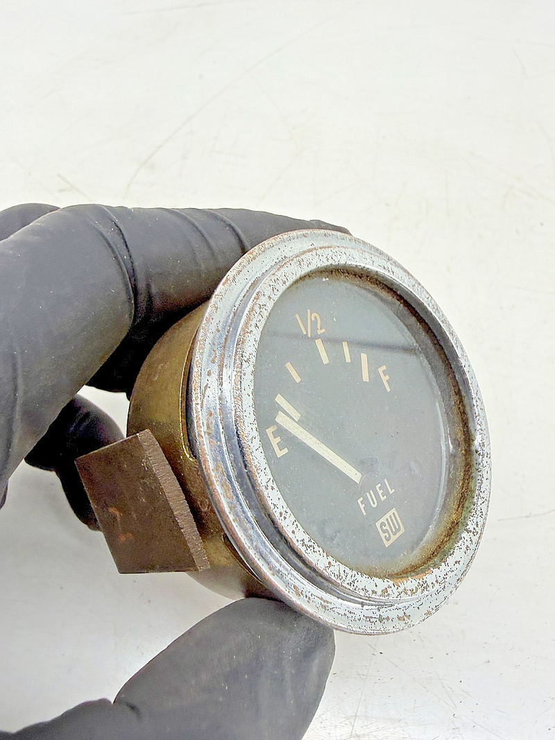 Vintage 1940s - 1950s WILLYS JEEP Rat Rod Stewart Warner Fuel Level Gauge C39-66