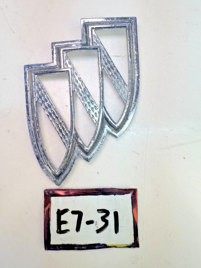 OEM 1968 Buick LeSabre Le Sabre Rear Trunk Lid Tri Shield Emblem 7740825 E7-31