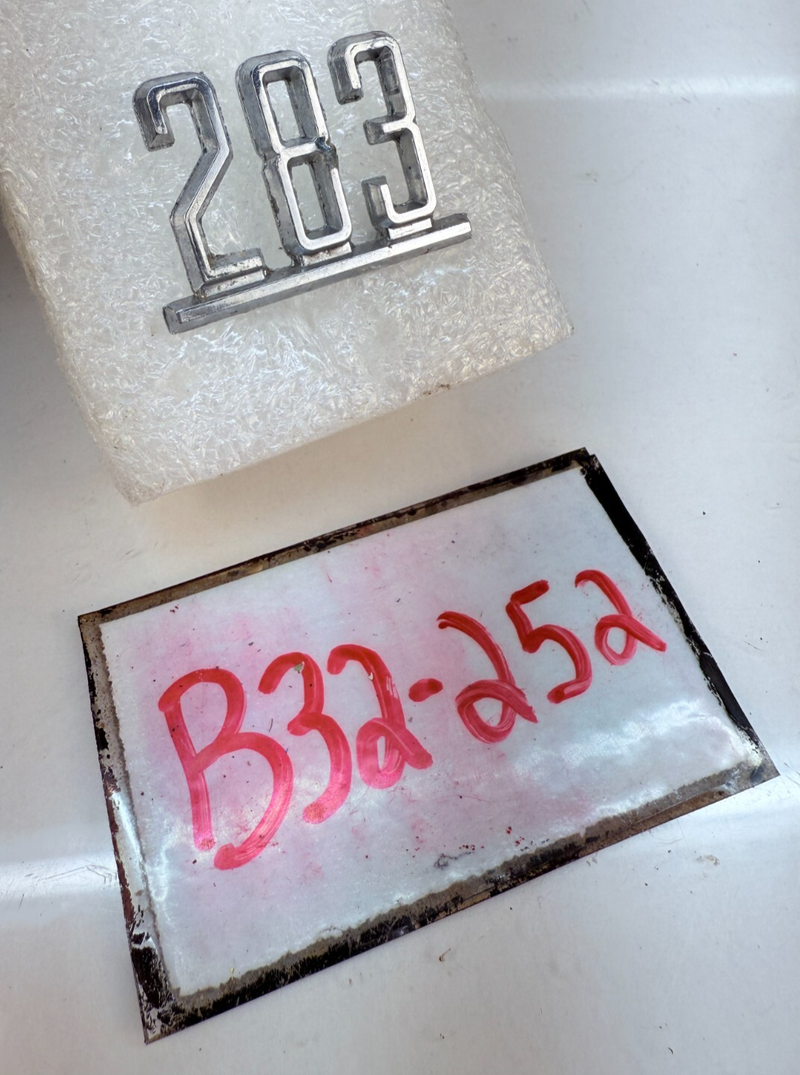 OEM 1964 - 1966 Chevrolet Impala Nova Chevelle 283 Emblem 3863852 B32-252