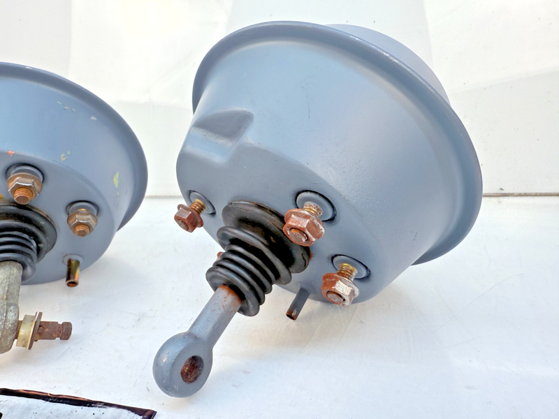 OEM 1968 - 1982 Corvette C3 Headlight Vacuum Actuators LH RH 1969 1970 B82-1