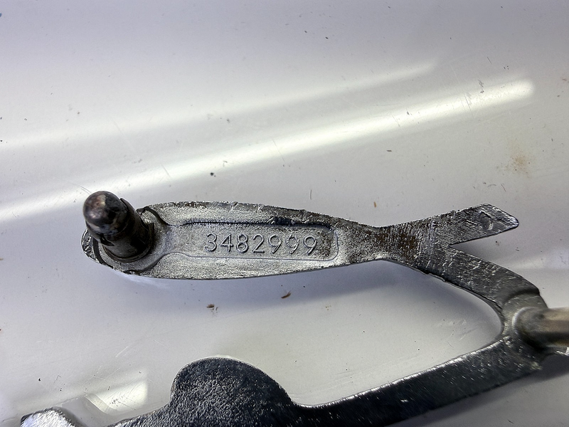 VINTAGE OEM 1962 - 1964 AMC RAMBLER CROSS COUNTRY EMBLEM SCRIPT 3482999 E8-80