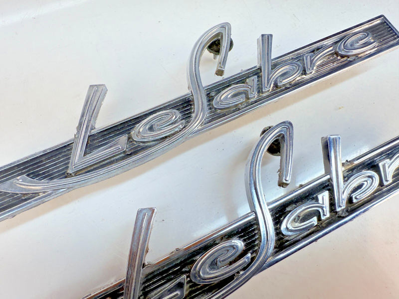 OEM Buick 1963 LeSabre PAIR Quarter Panel Emblems Ornament Script Pair B32-238
