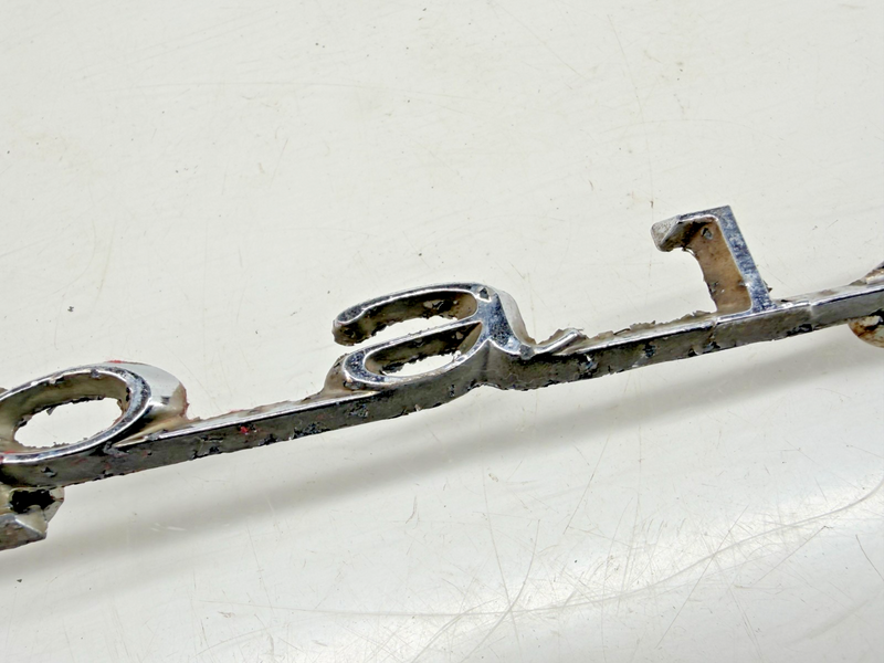 OEM 1967 CHEVROLET IMPALA Fender Badge Emblems Pair E9-60