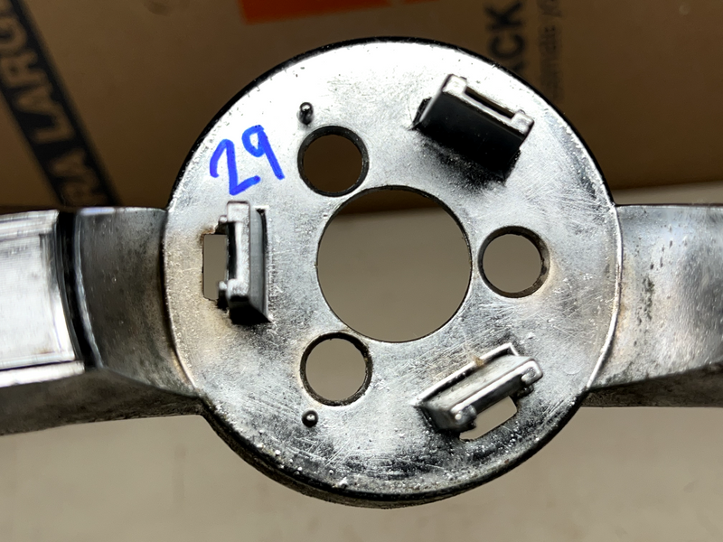 OEM 1965 1966 Chevy Impala Caprice Steering Wheel Horn Ring 3882985 65 66 B37-29