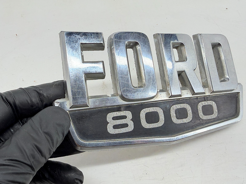 VINTAGE OEM 1970 FORD TRACTOR TRUCK 8000 PAIR HOOD SIDE EMBLEM D0HB80020A68A C66