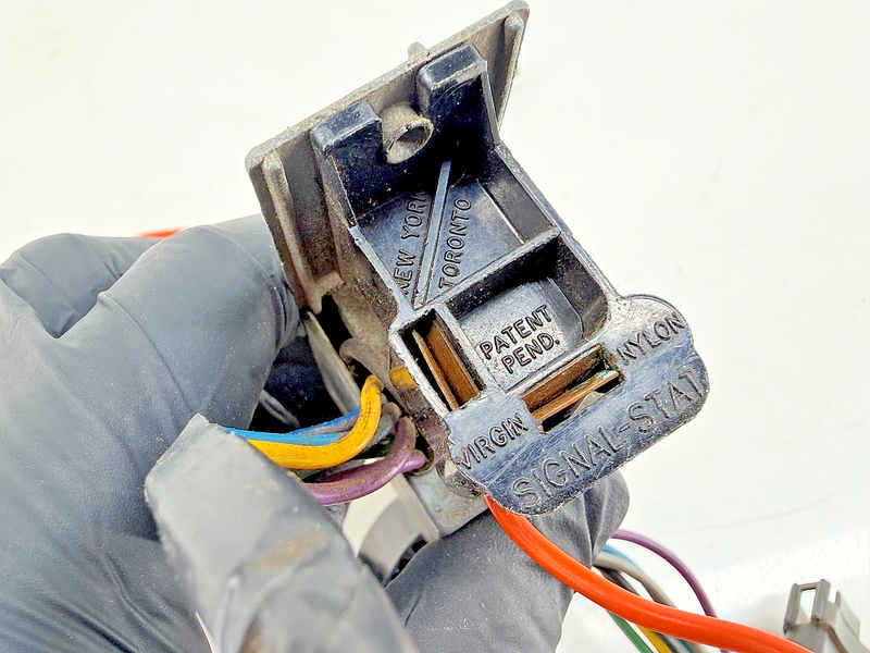 1964 1965 1966 Chevelle GTO 442 Corvette Nova Signal-Stat no. 105 4 Way Flasher